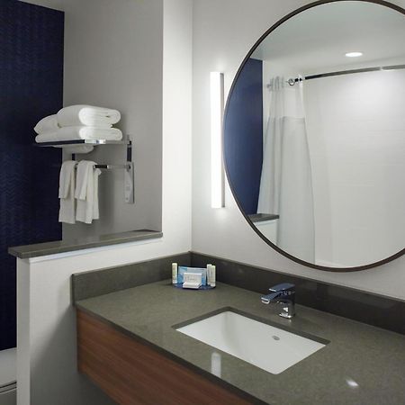 Fairfield By Marriott Inn & Suites Бекли Экстерьер фото